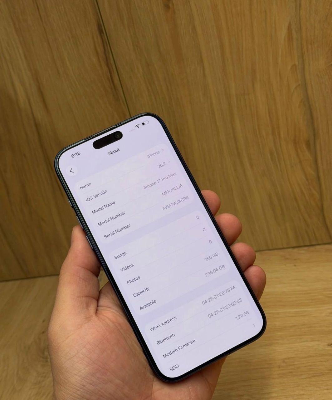 iPhone 17 pro max - Adams, New York - Merkahoy