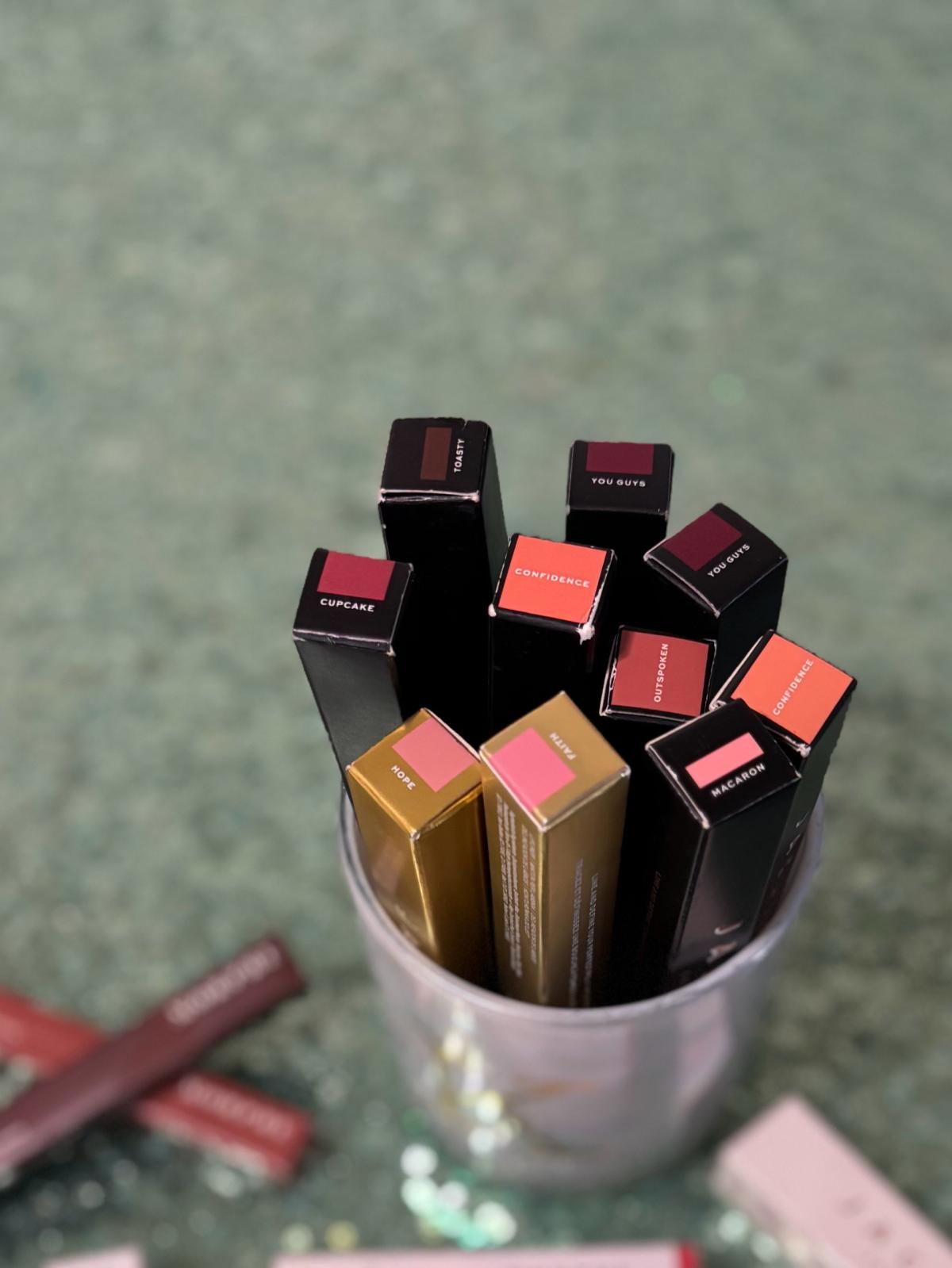 Makeup - Lynwood, California - Mi Mercado