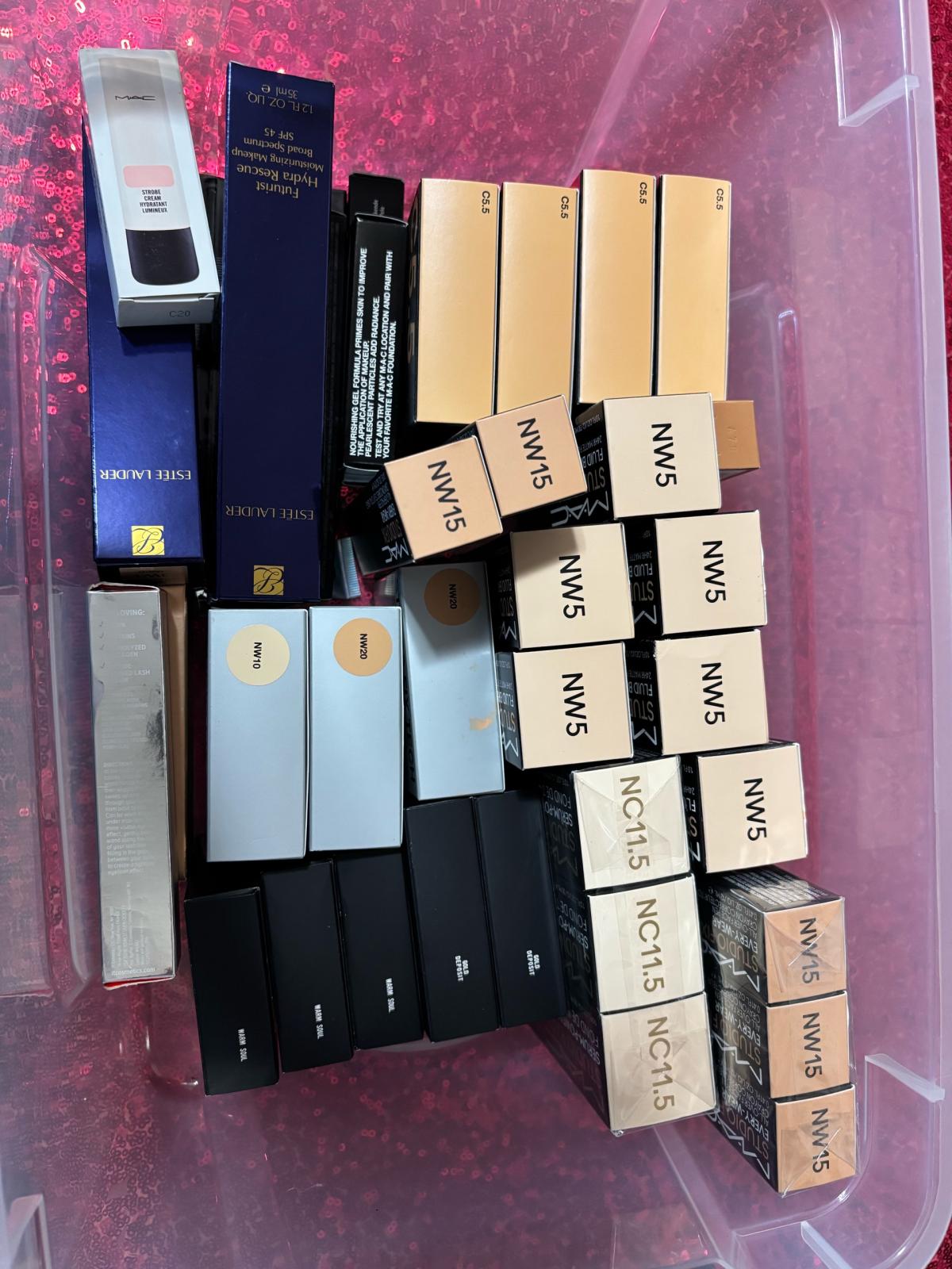 Makeup - Lynwood, California - Mi Mercado