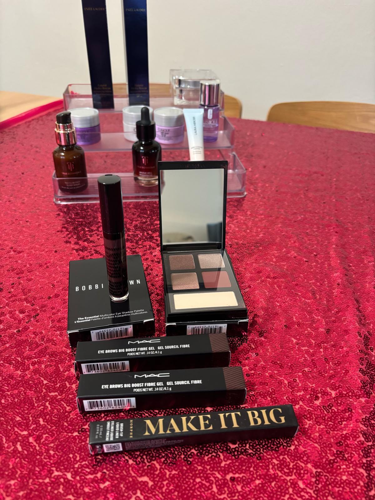 Makeup - Lynwood, California - Mi Mercado
